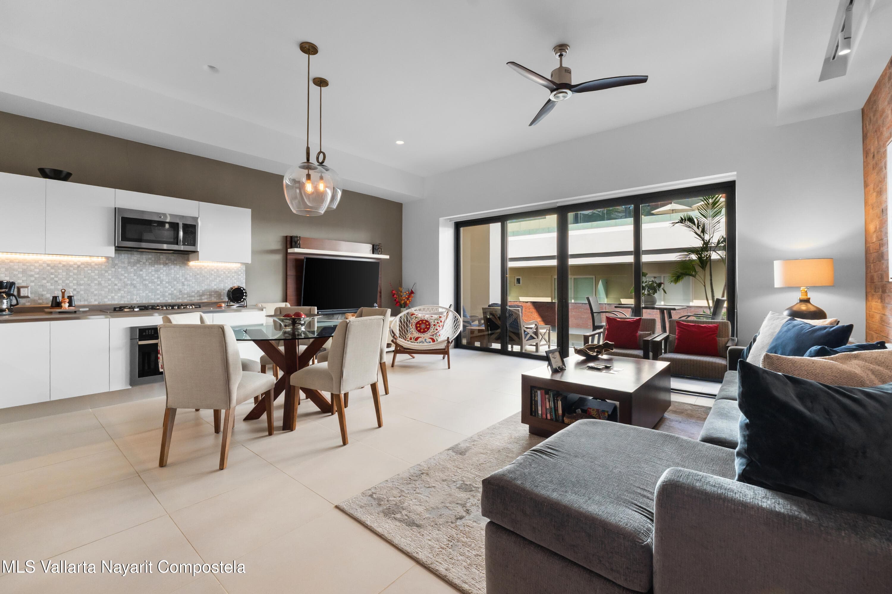 LOFT 406