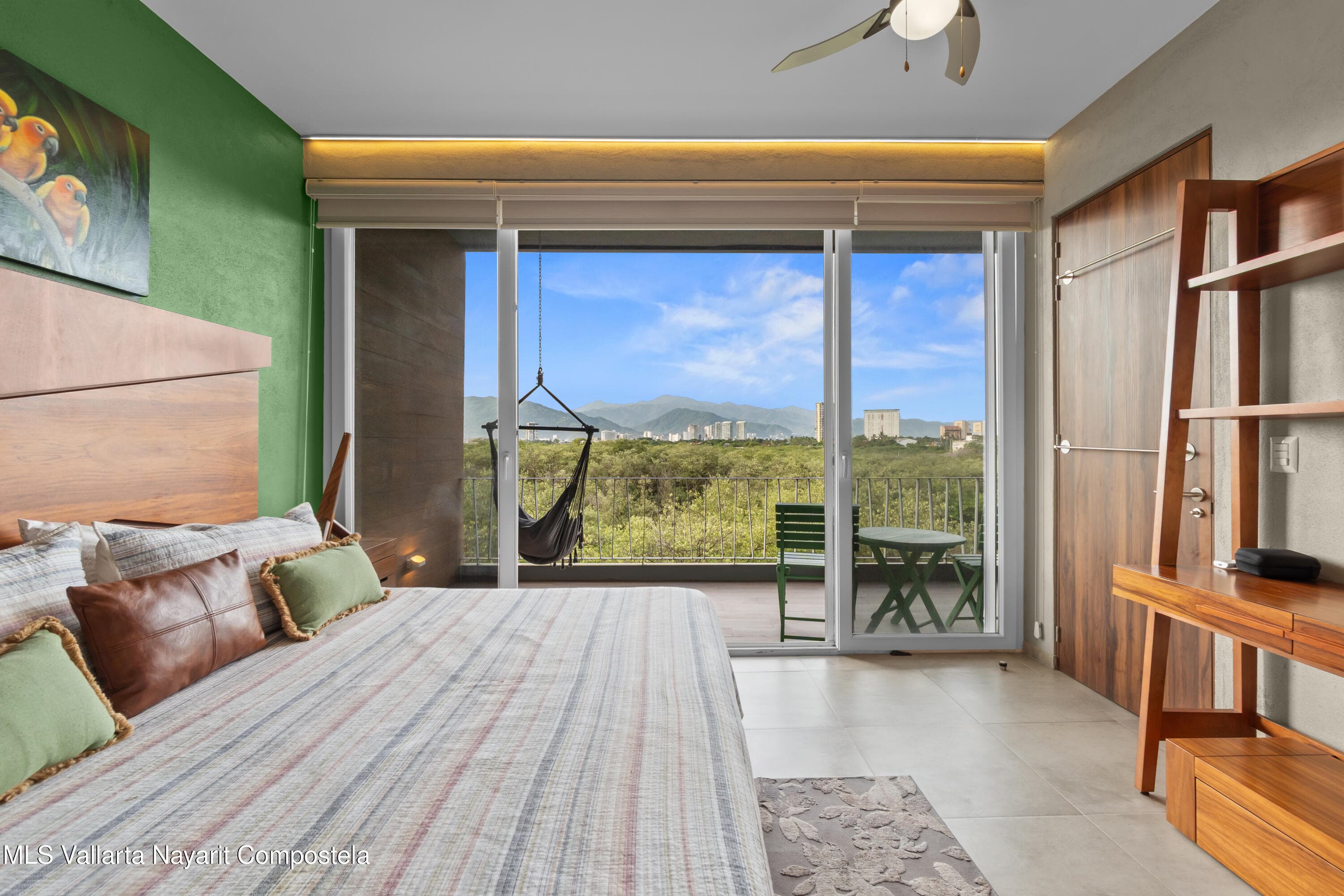 MANGROVE LIVING 32