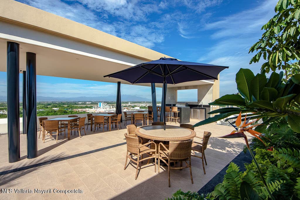 V Marina 3 bedroom condo