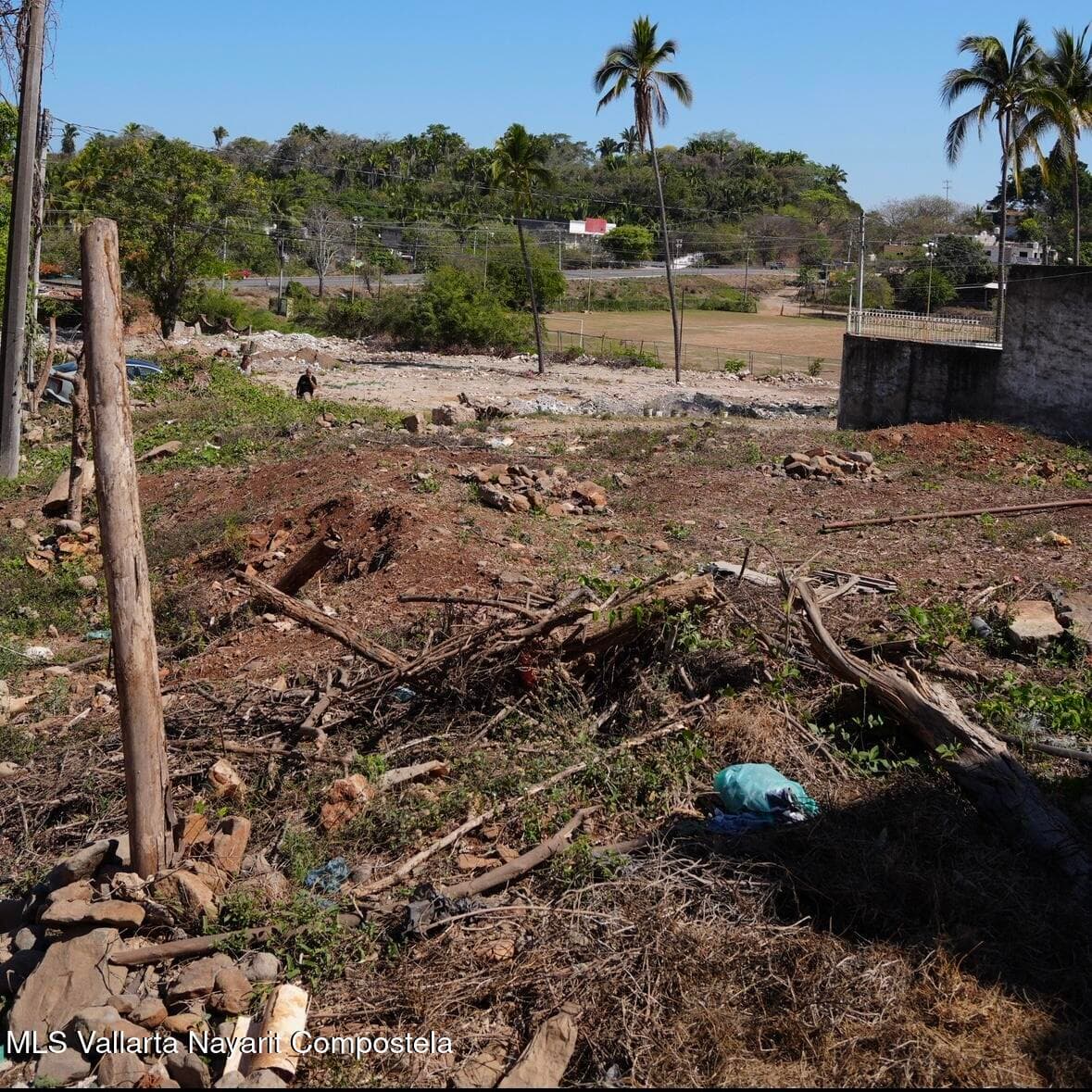 land in la penita